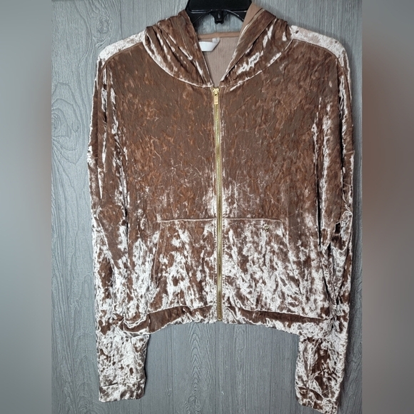 Fablectics Jackets & Blazers - ♡Fabletic velore champagne colored zip hoodie. Size XL. C-8